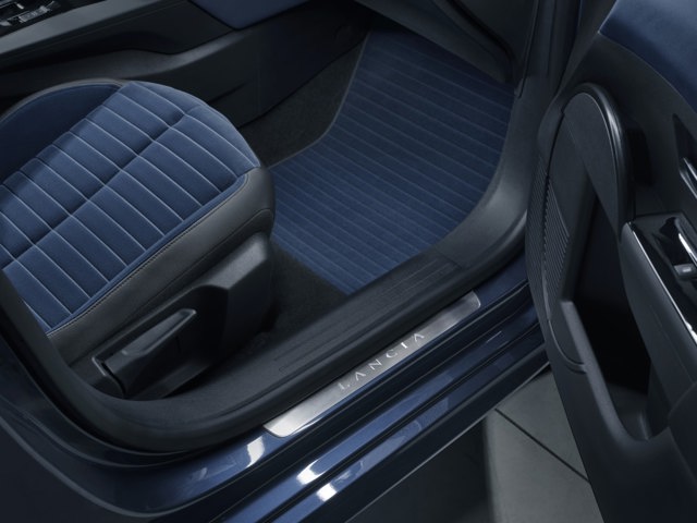 Lancia Ypsilon photo 36