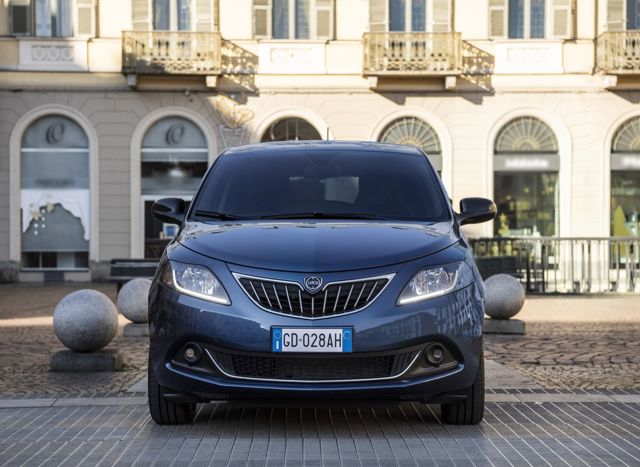 Lancia Ypsilon photo 4