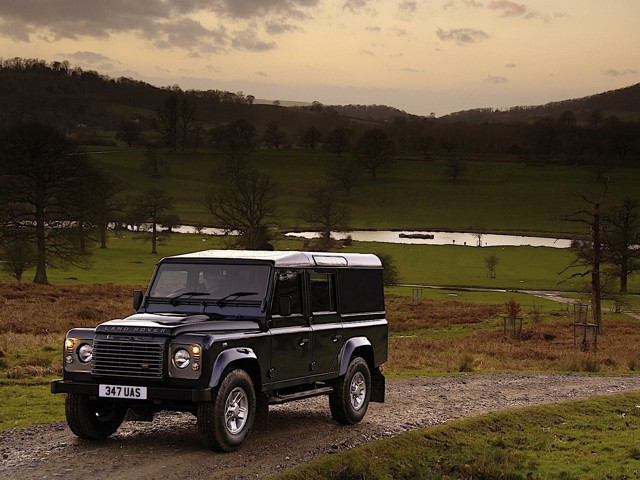 Land Rover Defender 110 foto 16