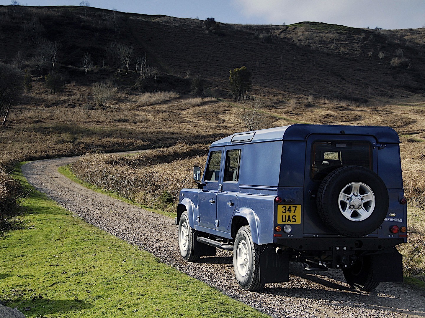 Land Rover Defender 110 photo 45