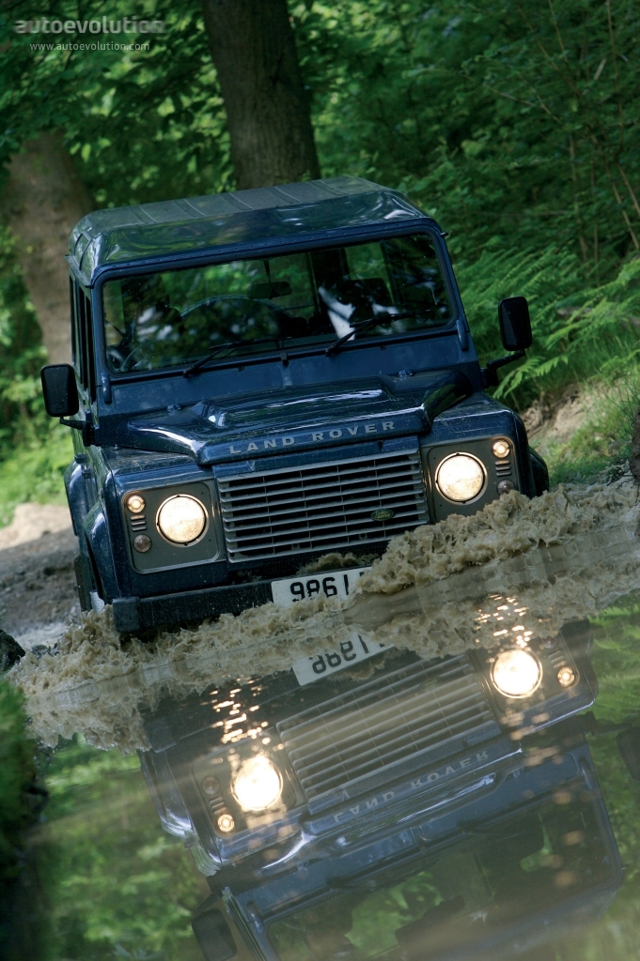 Land Rover Defender 110 foto 2