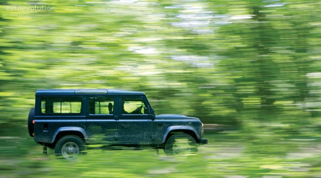 Land Rover Defender 110 foto 4