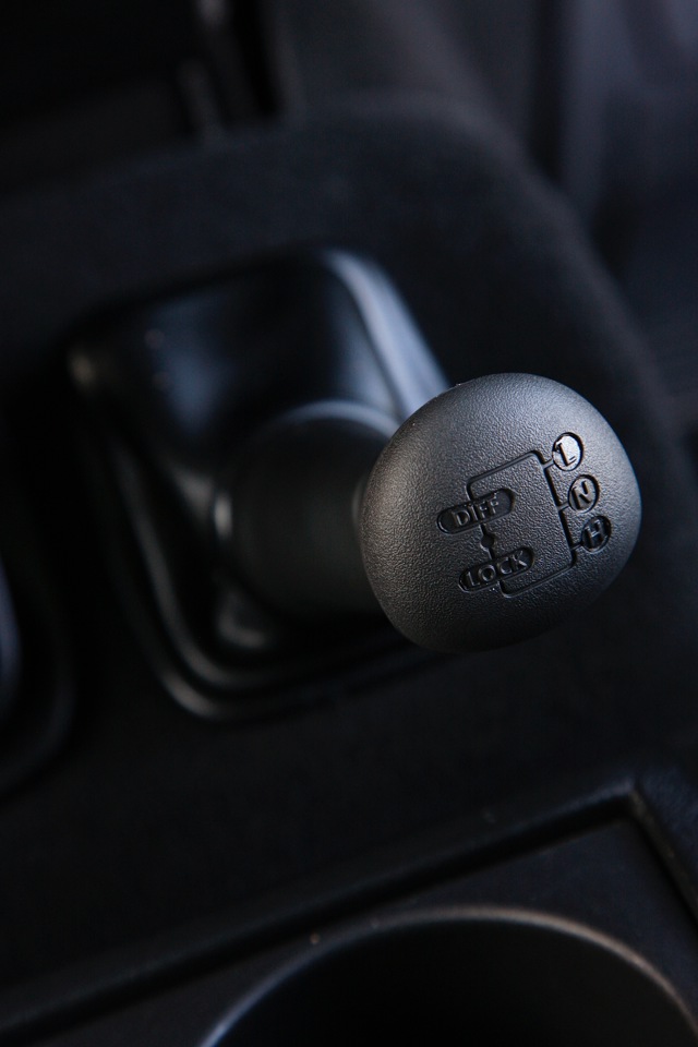 Land Rover Defender 110 photo 53