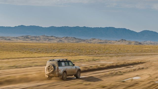 Land Rover Defender 110 Foto 9