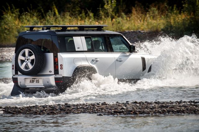 Land Rover Defender 110 Foto 15