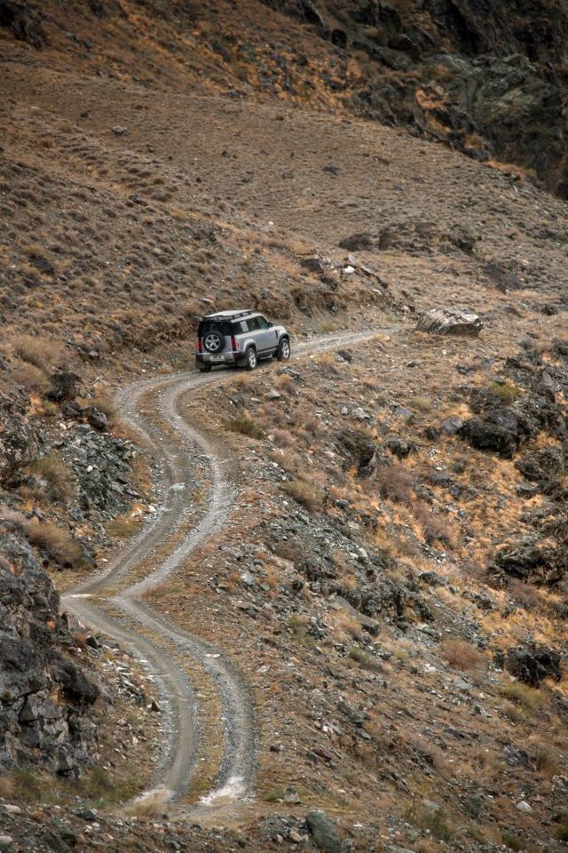 Land Rover Defender 110 Foto 32