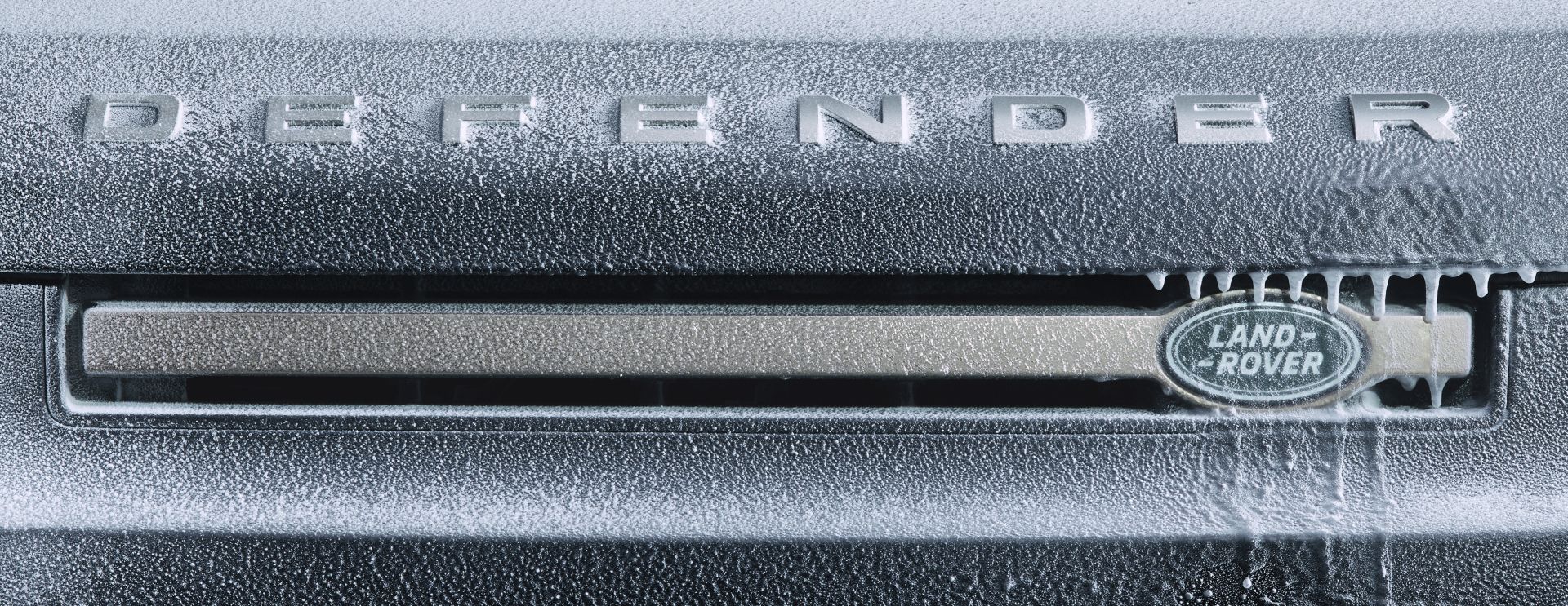 Land Rover Defender 110 photo 33