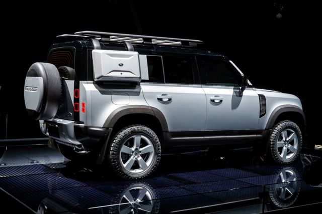 Land Rover Defender 110 Foto 39
