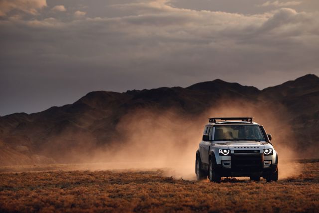Land Rover Defender 110 Foto 3