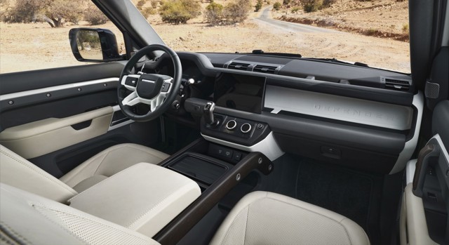 Land Rover Defender 130 photo 87