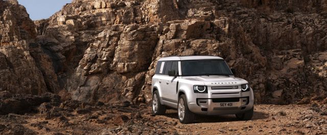 Land Rover Defender 130 photo 13