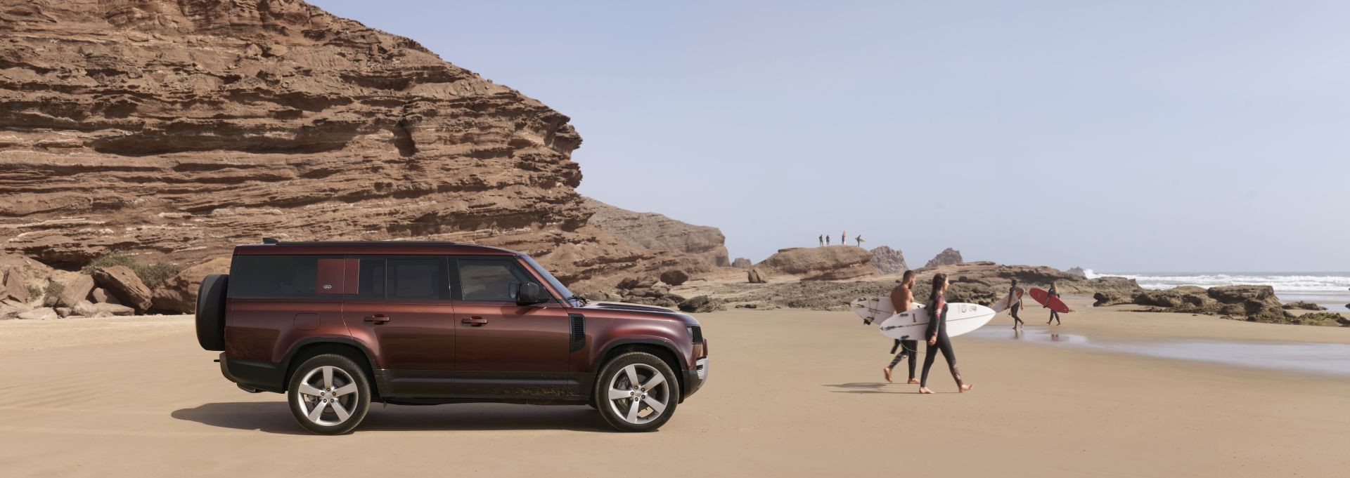 Land Rover Defender 130 photo 16