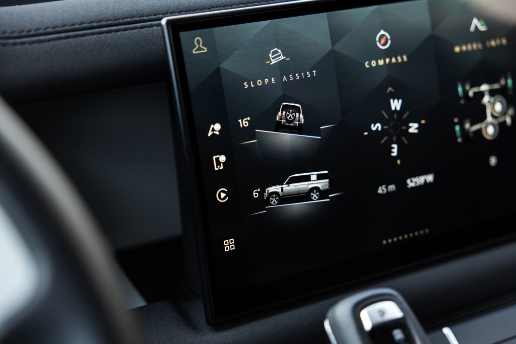 Land Rover Defender 130 photo 96