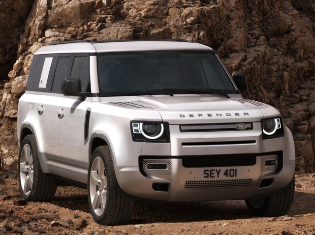 Land Rover Defender 130 photo 40