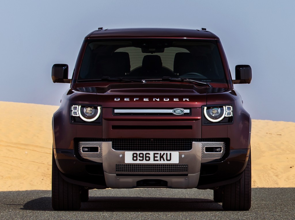 Land Rover Defender 130 photo 56