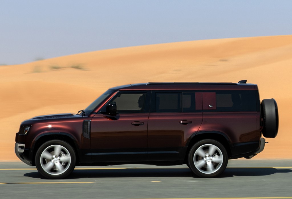 Land Rover Defender 130 photo 65