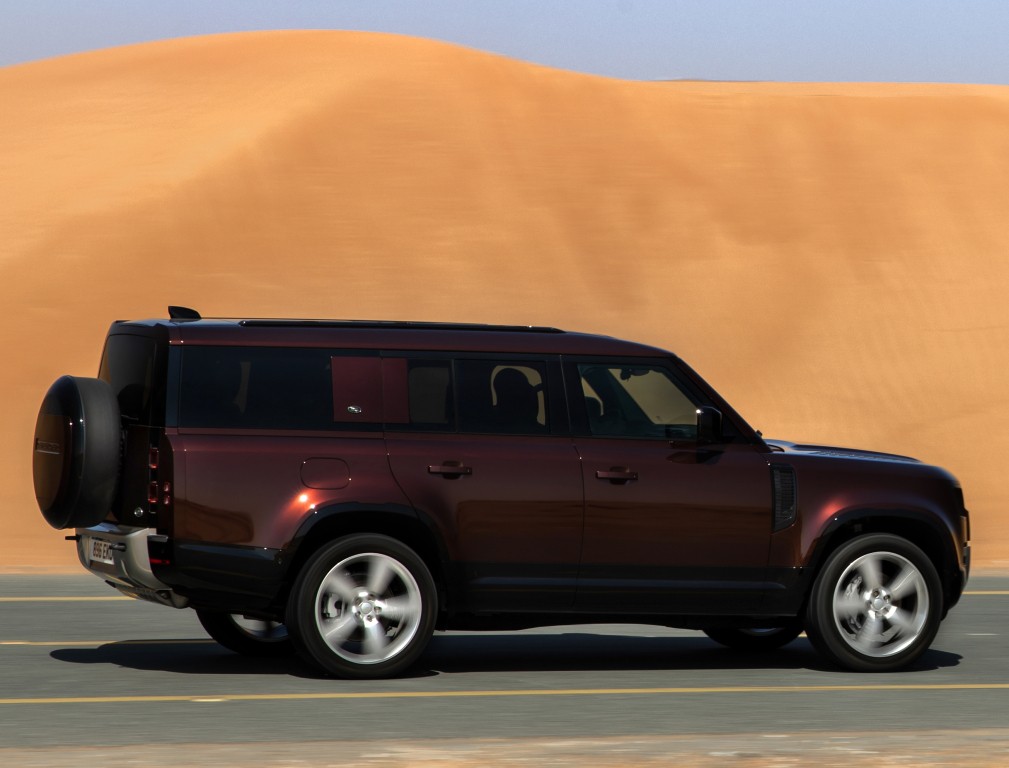 Land Rover Defender 130 photo 66