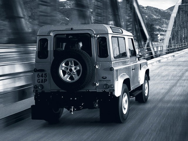 Land Rover Defender 90 Foto 4