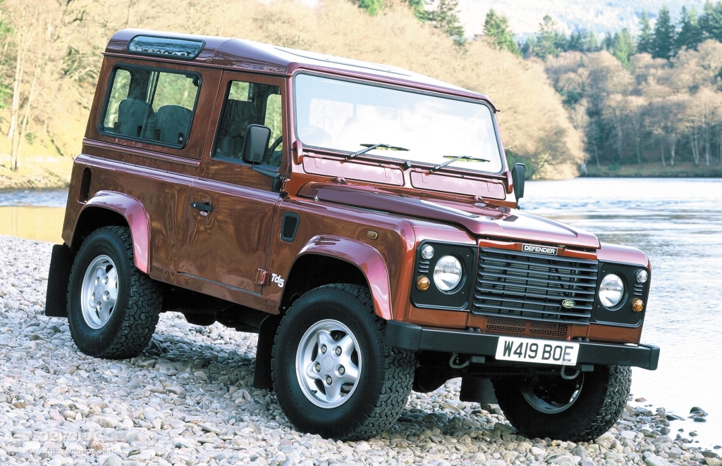 LAND ROVER Defender 90