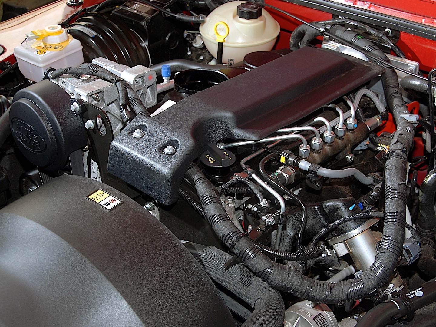 Land Rover Defender 90 photo 41