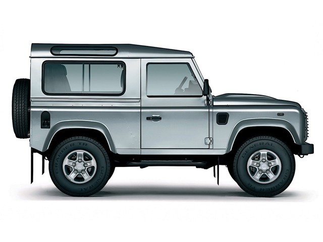 Land Rover Defender 90 photo 26