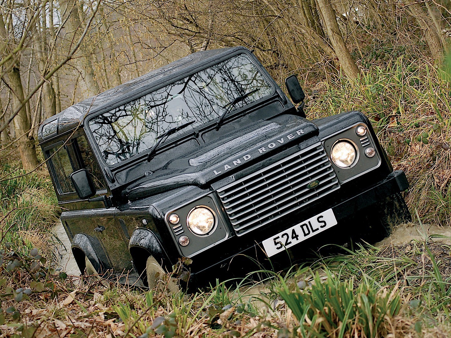 Land Rover Defender 90 photo 31
