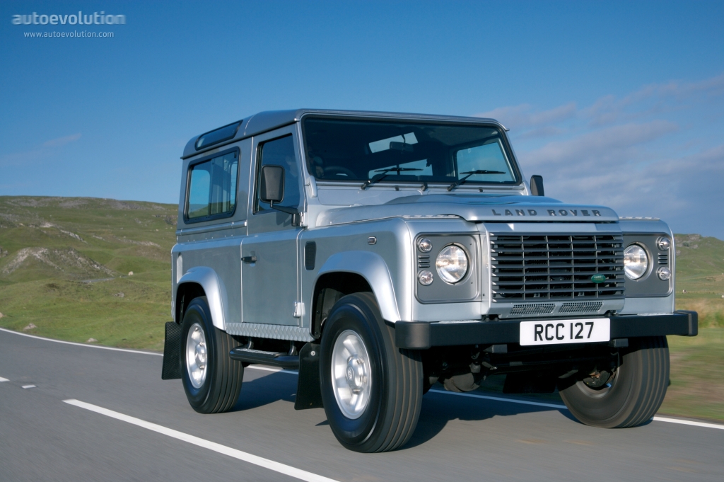Land Rover Defender 90 photo 2