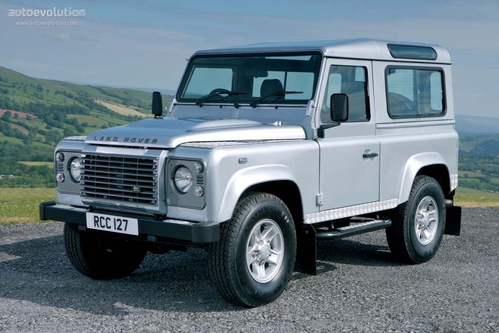 Land Rover Defender 90 photo 3