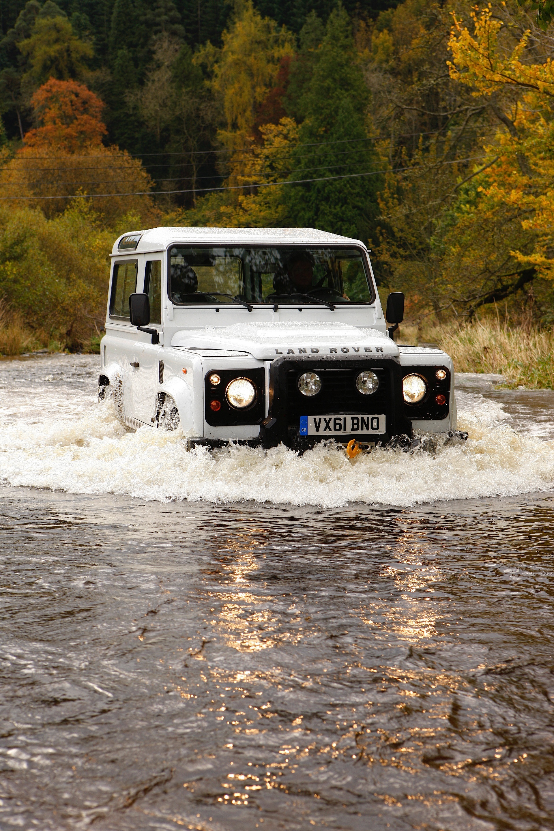 Land Rover Defender 90 photo 13