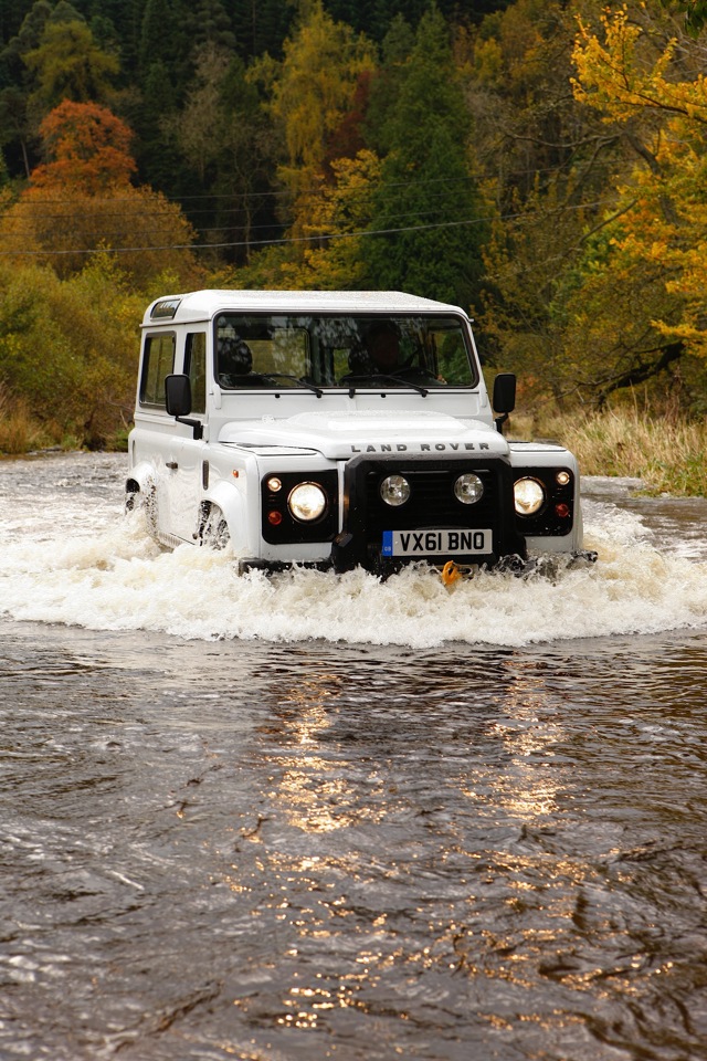 Land Rover Defender 90 foto 13