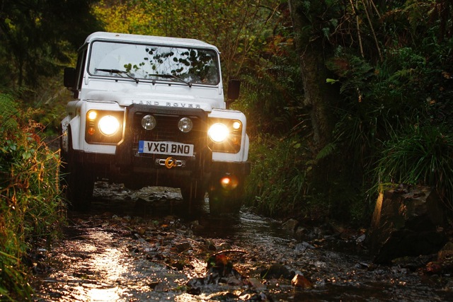Land Rover Defender 90 foto 15
