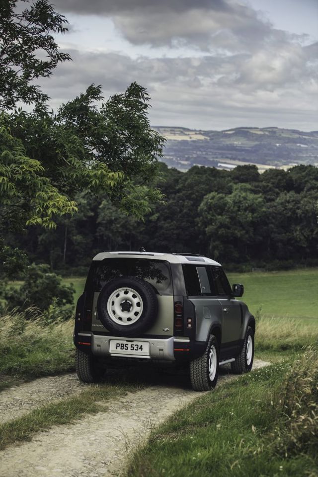 Land Rover Defender 90 foto 14