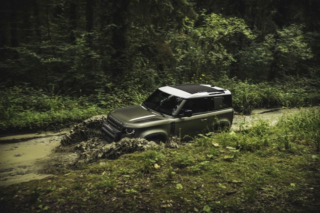 Land Rover Defender 90 foto 16