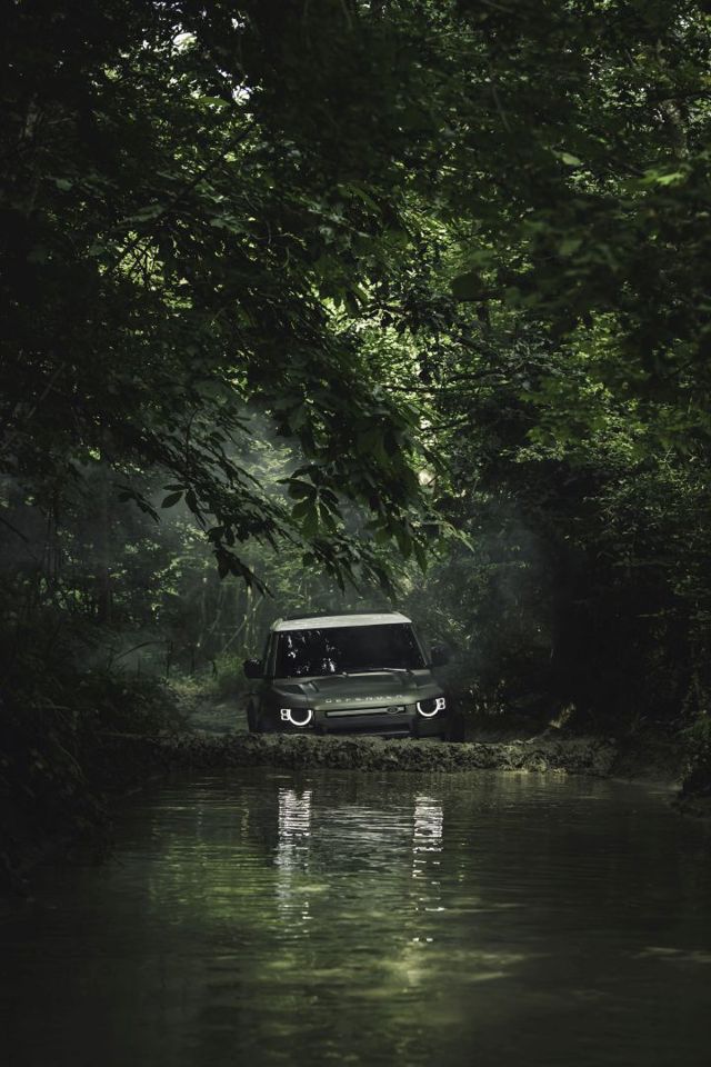 Land Rover Defender 90 foto 18