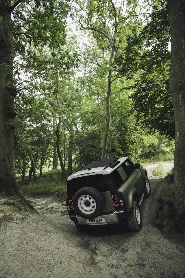 Land Rover Defender 90 foto 23