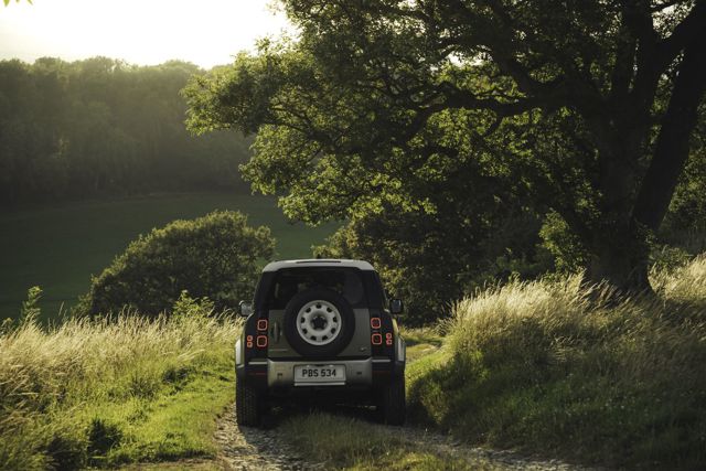 Land Rover Defender 90 foto 26