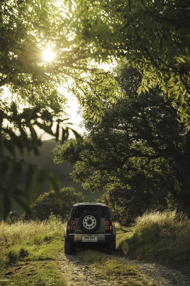 Land Rover Defender 90 foto 27