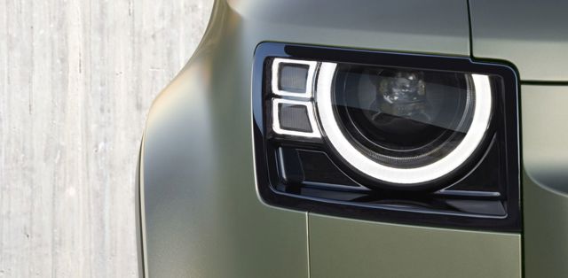 Land Rover Defender 90 foto 1