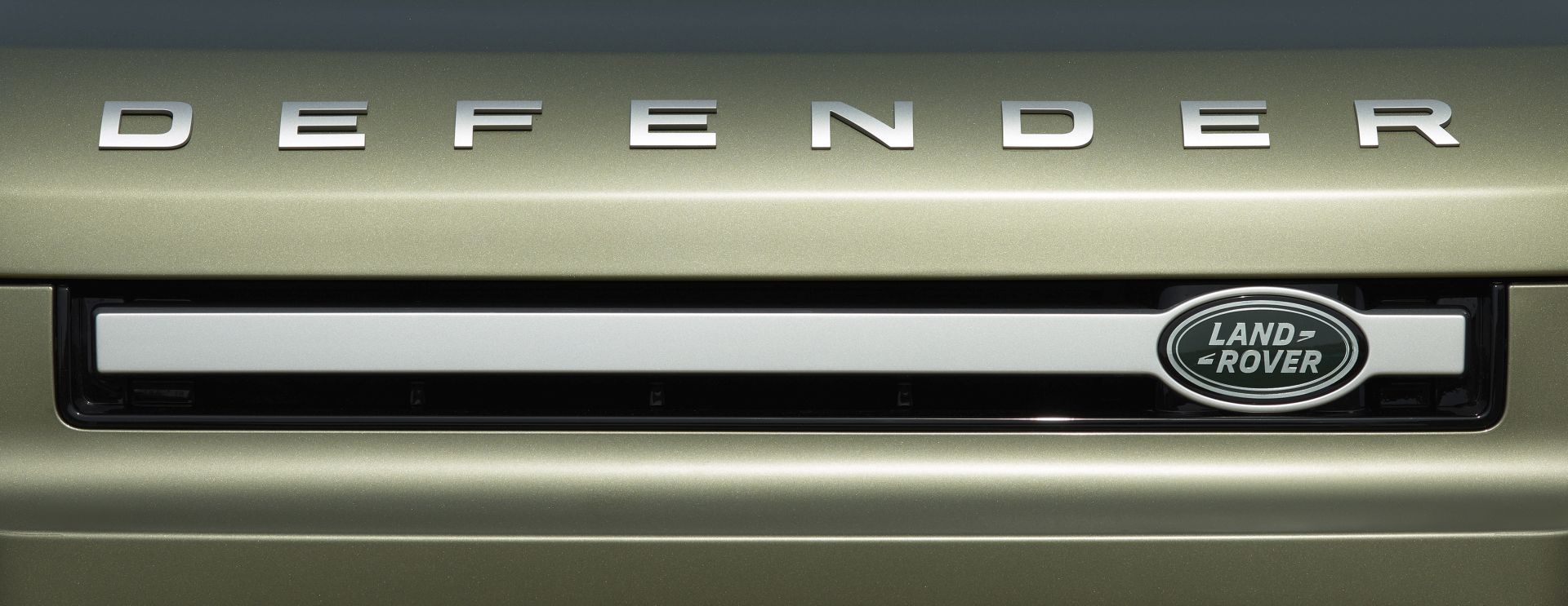 Land Rover Defender 90 photo 3