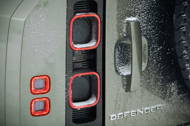 Land Rover Defender 90 foto 4