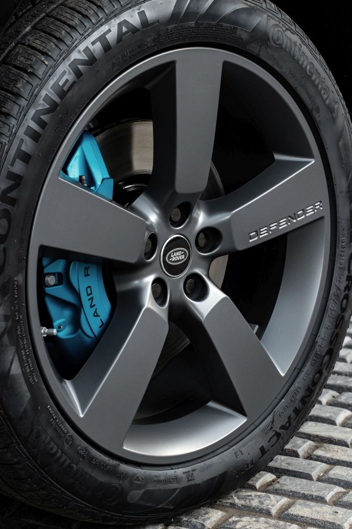 Land Rover Defender 90 photo 76