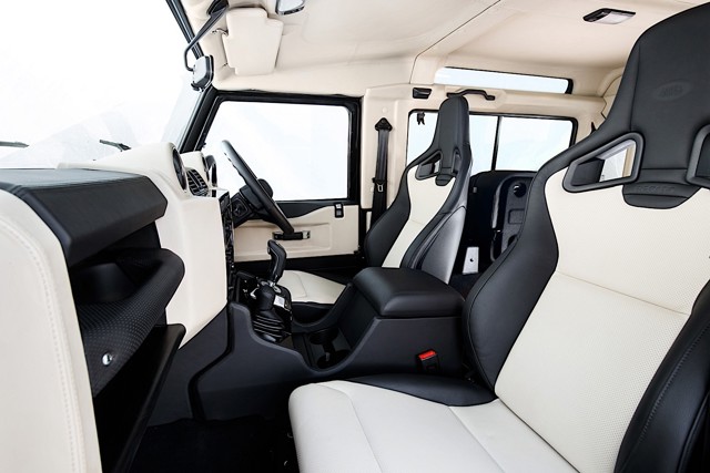 Land Rover Defender 90 foto 15
