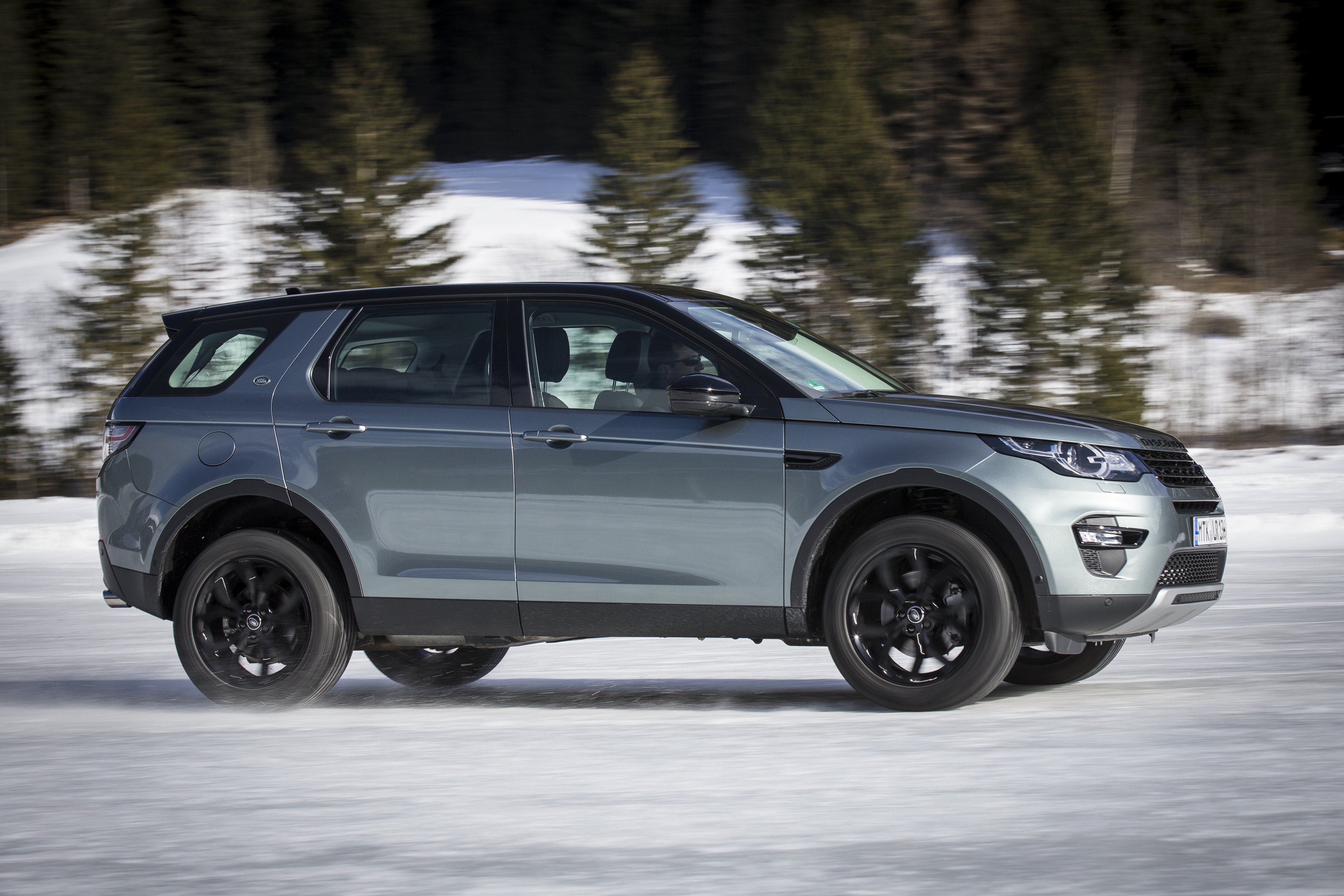Land Rover Discovery Sport photo 86