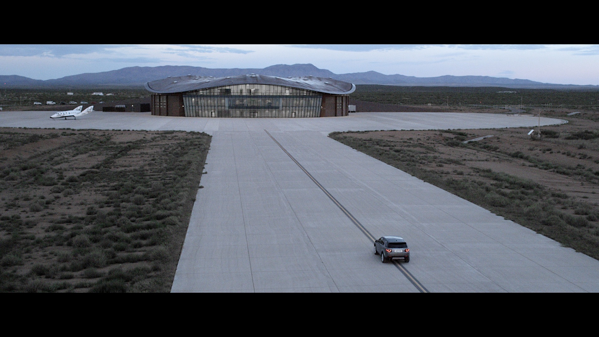 Land Rover Discovery Sport photo 12