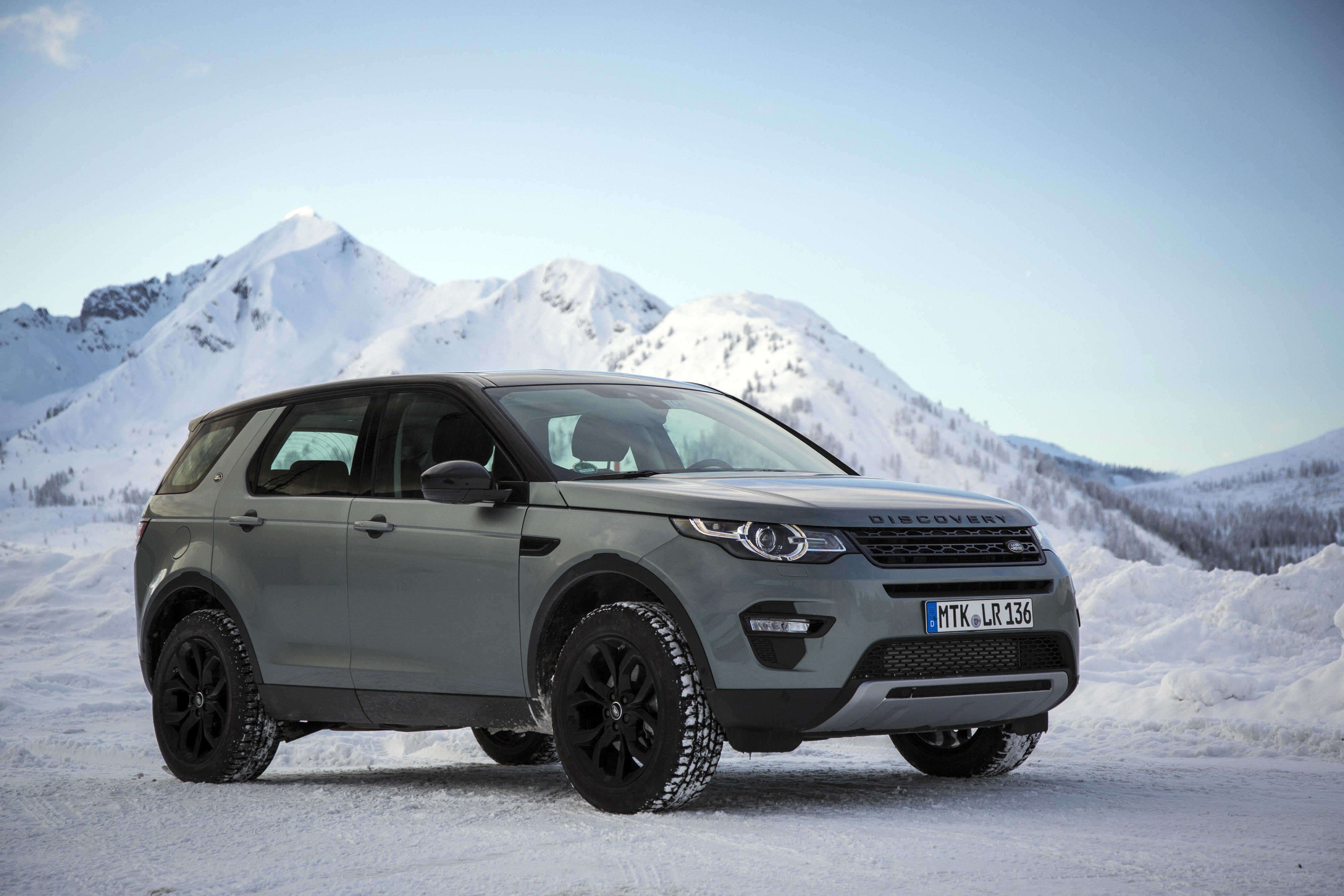 Land Rover Discovery Sport photo 90