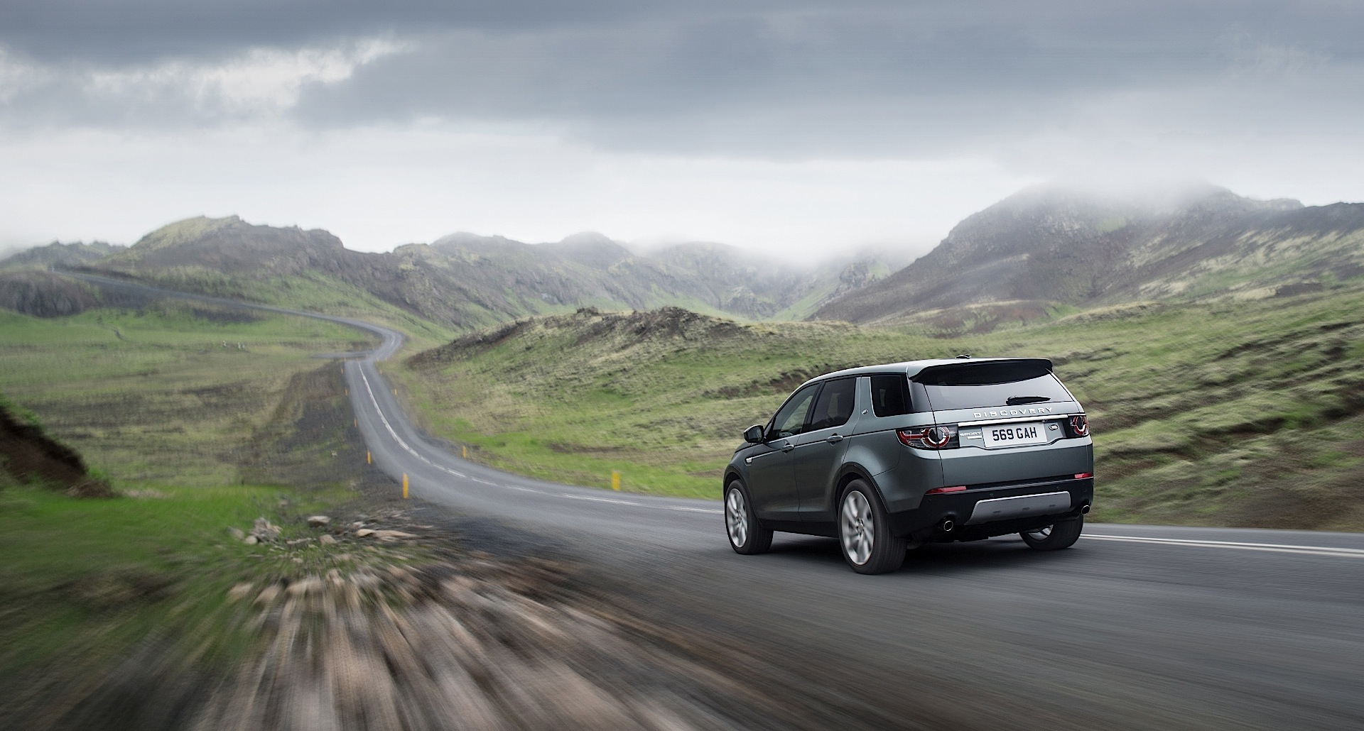 Land Rover Discovery Sport photo 18