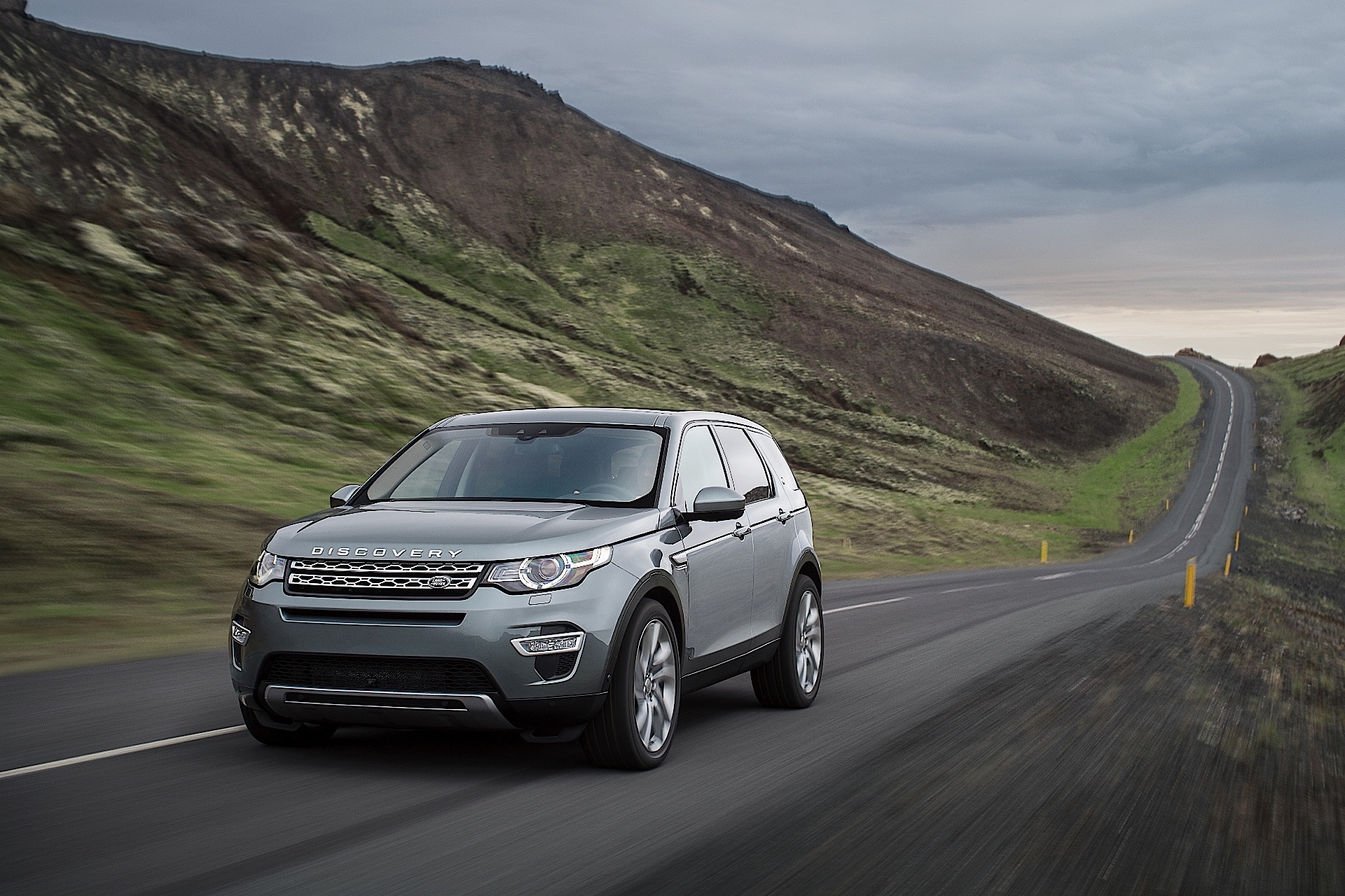 Land Rover Discovery Sport photo 20