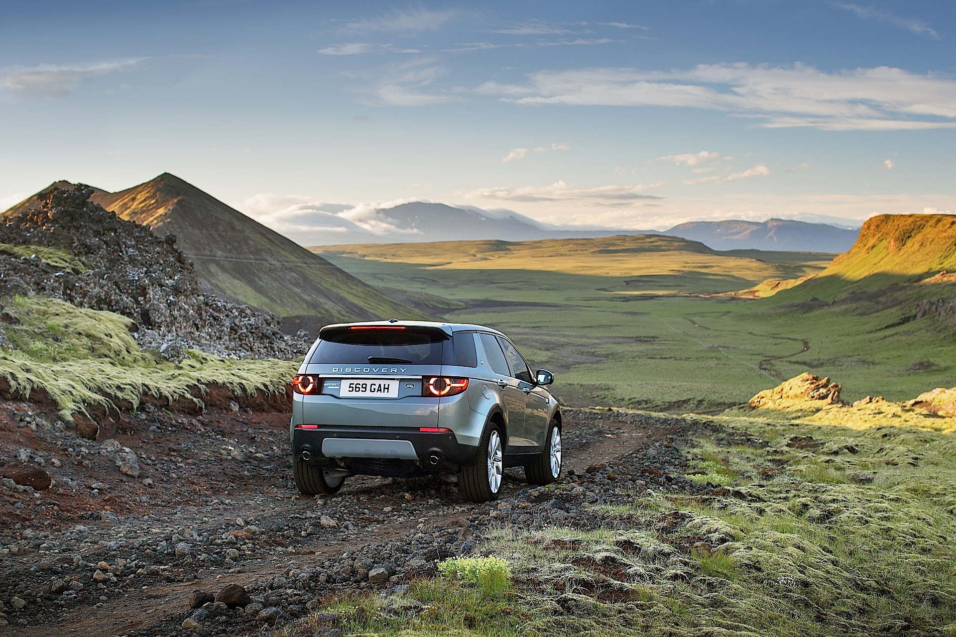 Land Rover Discovery Sport photo 21