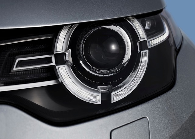 Land Rover Discovery Sport photo 100
