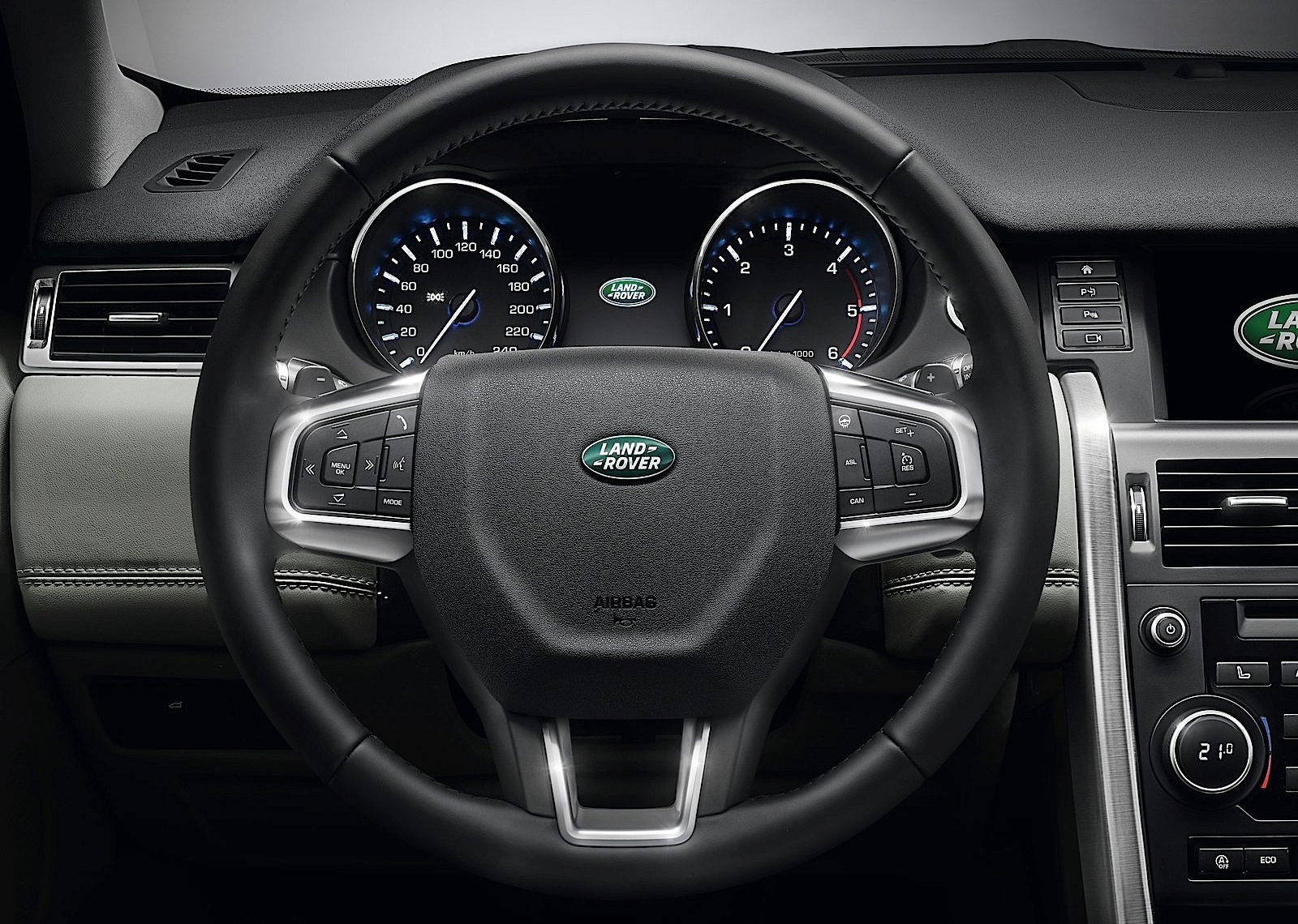 Land Rover Discovery Sport photo 103